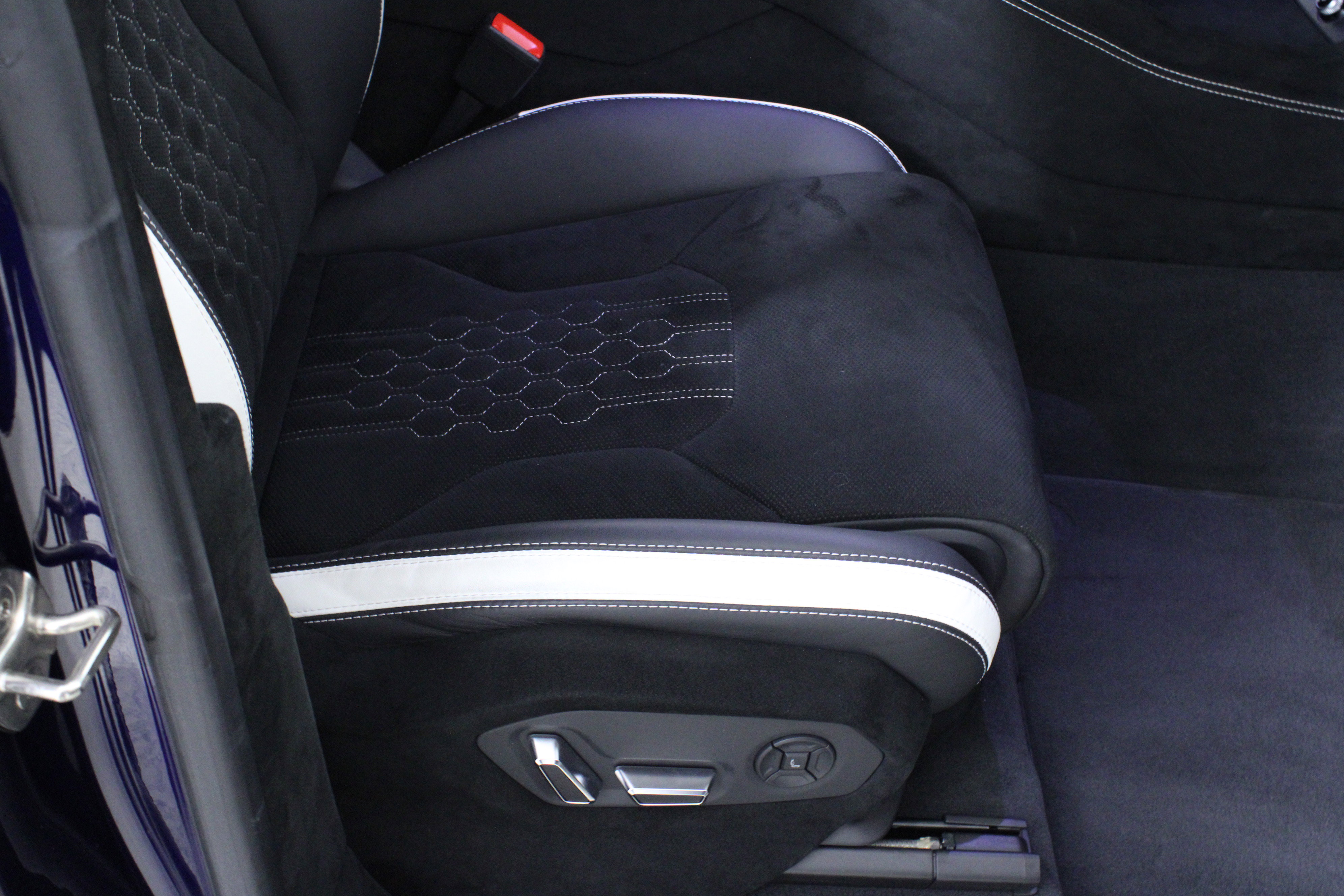 Used 2024 Lamborghini Urus Performante image 26