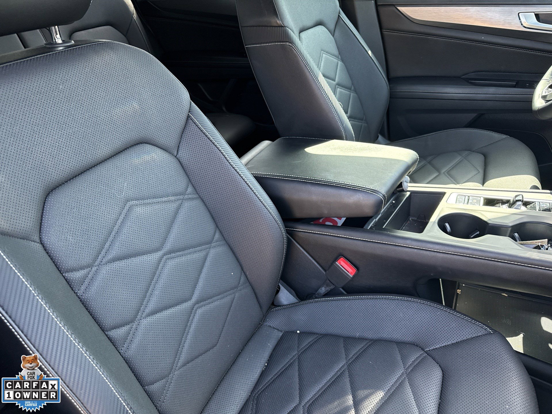 Used 2024 Volkswagen Atlas Cross Sport SE FWD image 24