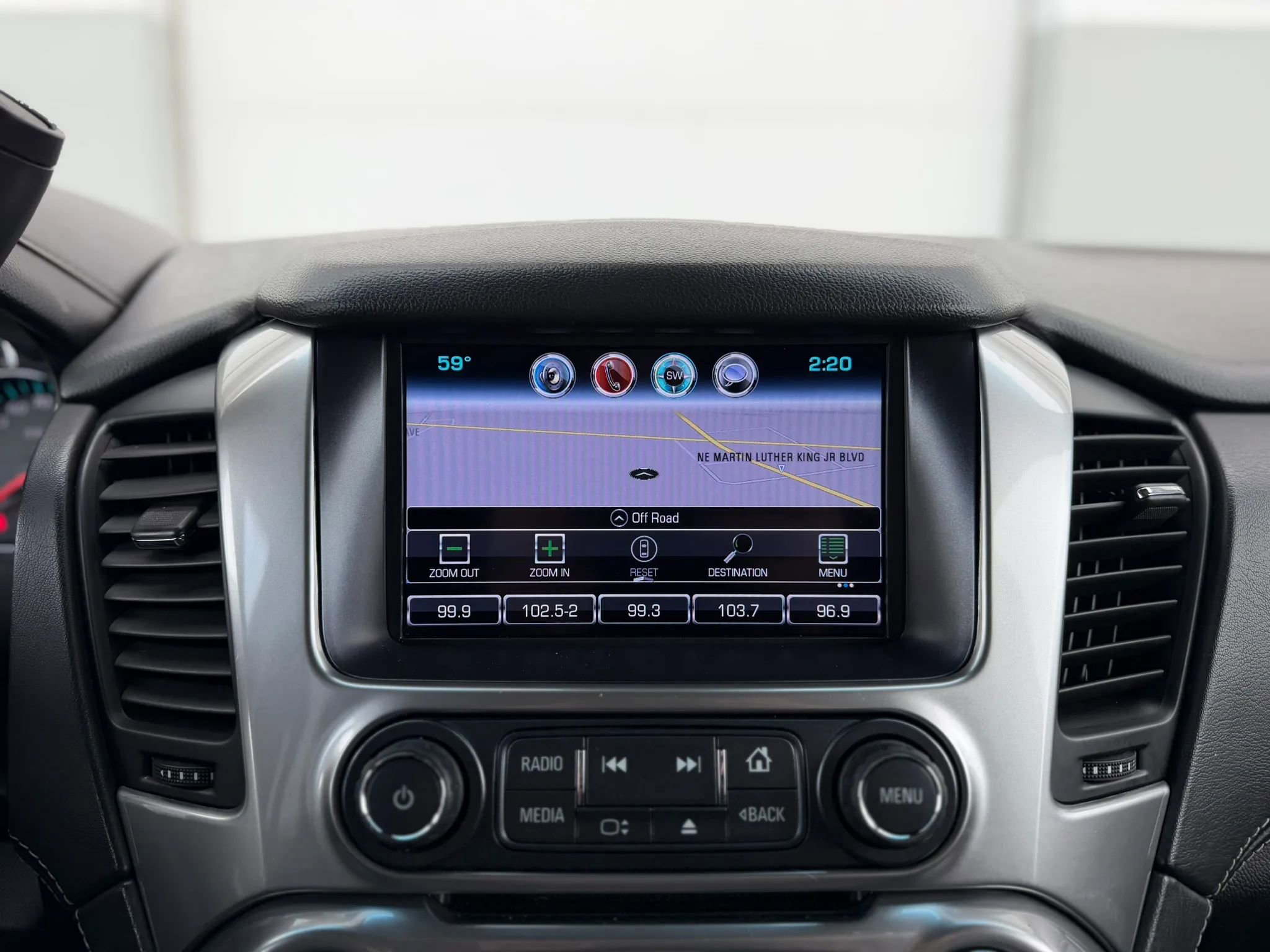 Used 2018 Chevrolet Suburban LT AWD/4WD image 21