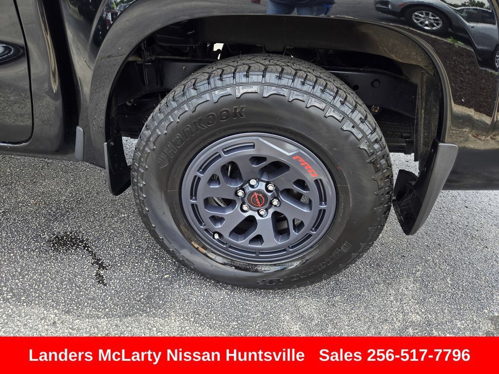 Used 2024 Nissan Frontier SL w/ Technology Package AWD/4WD image 12