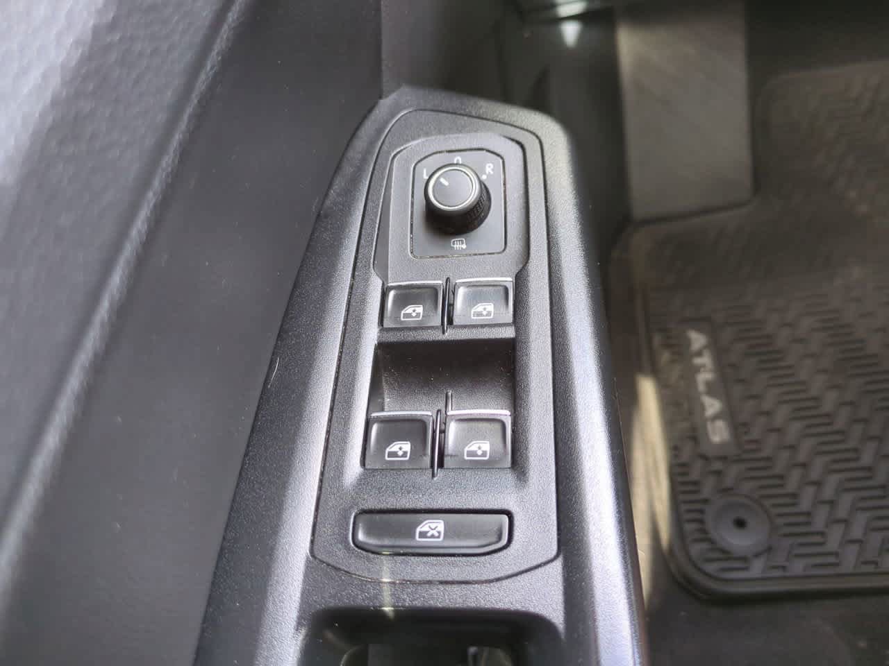 Used 2019 Volkswagen Atlas SEL AWD/4WD image 25