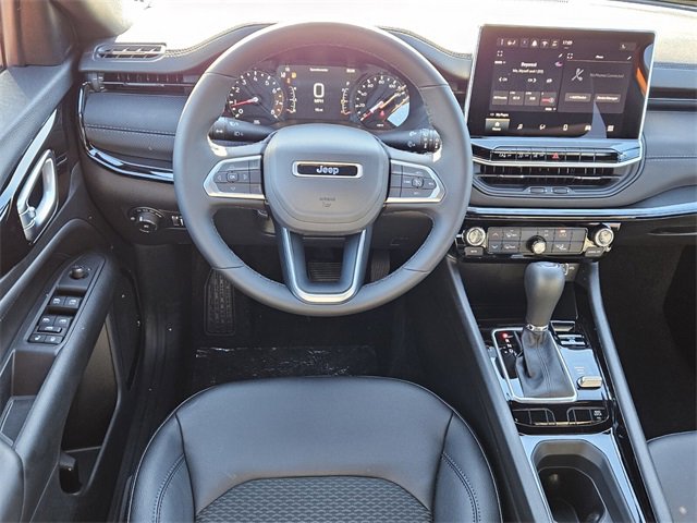 New 2026 Jeep Compass Latitude image 5