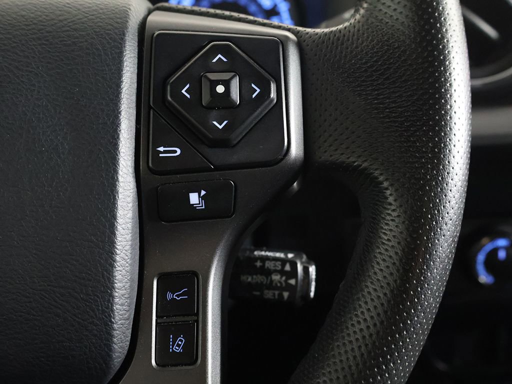 Used 2020 Toyota Tacoma TRD Off-Road AWD/4WD image 32