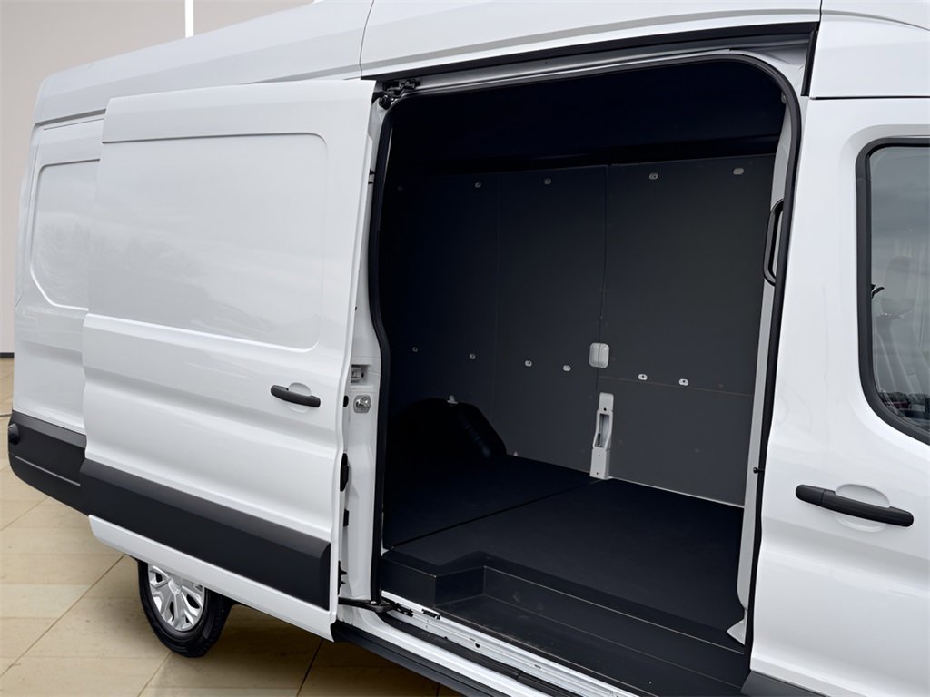 New 2026 Ford Transit 250 148 High Roof Extended image 28
