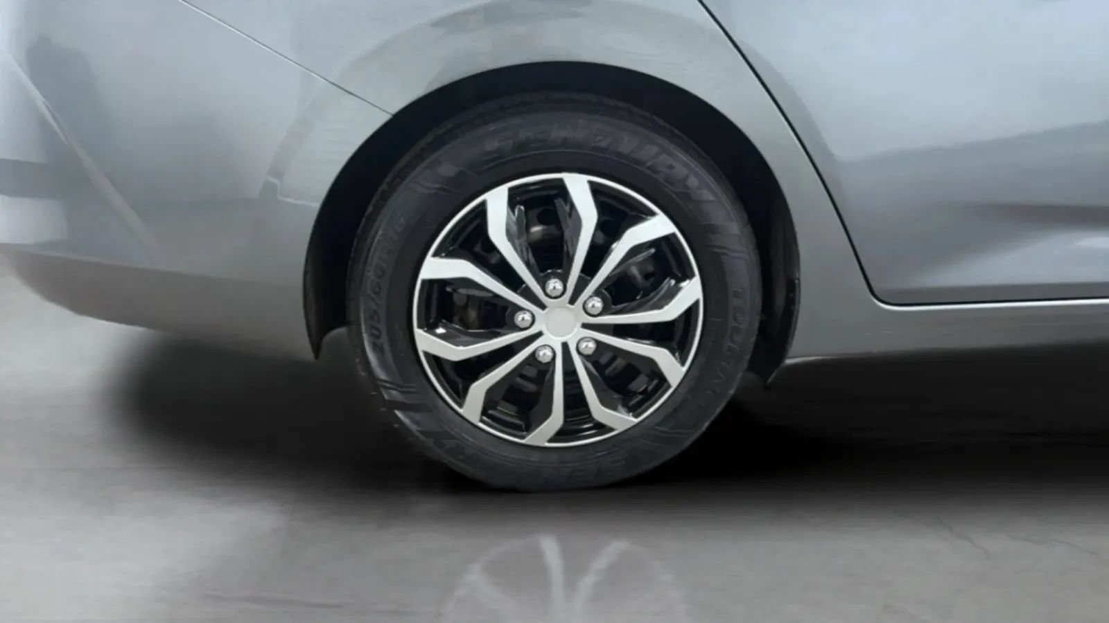Used 2023 Nissan Sentra S FWD image 27