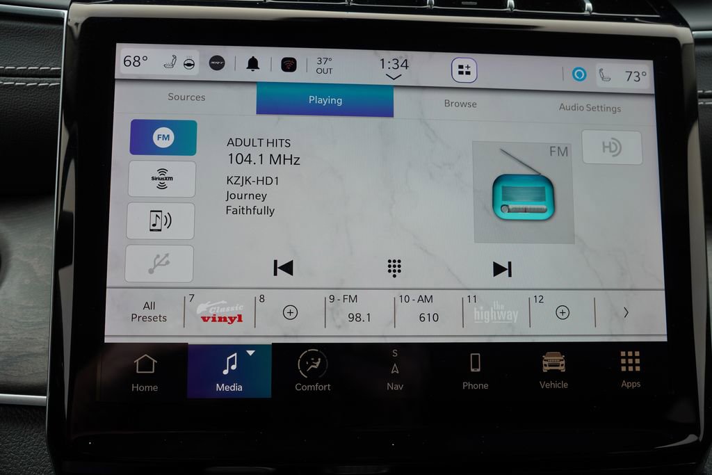 Certified 2024 Jeep Grand Cherokee L Limited image 29