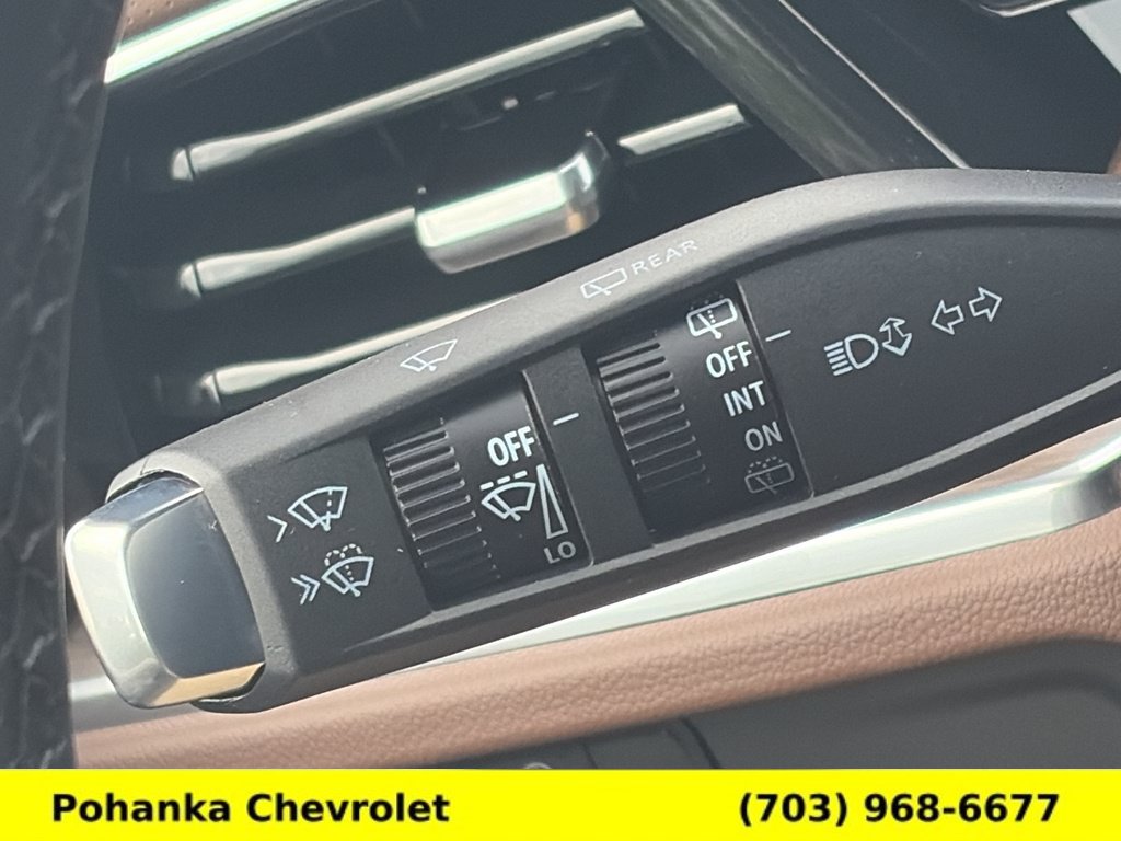 New 2026 Chevrolet Suburban High Country AWD/4WD image 10