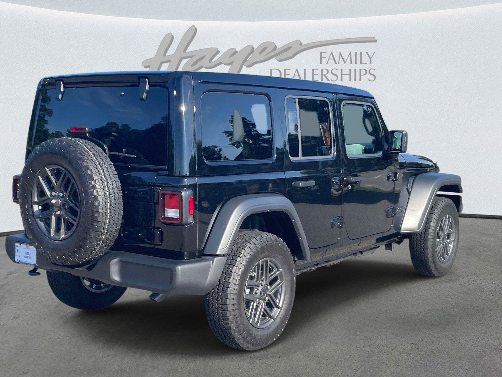 Used 2026 Jeep Wrangler Unlimited Sport AWD/4WD image 3