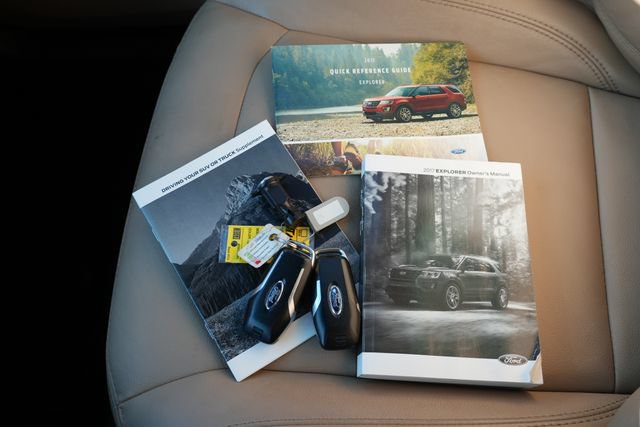 Used 2017 Ford Explorer XLT w/ Equipment Group 202A FWD image 42