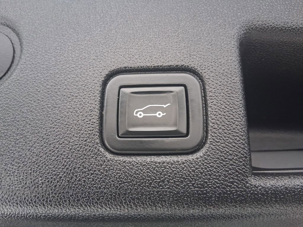 Used 2020 Chevrolet Equinox Premier image 14