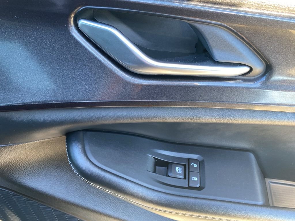 Used 2023 Jeep Grand Cherokee L Laredo image 12