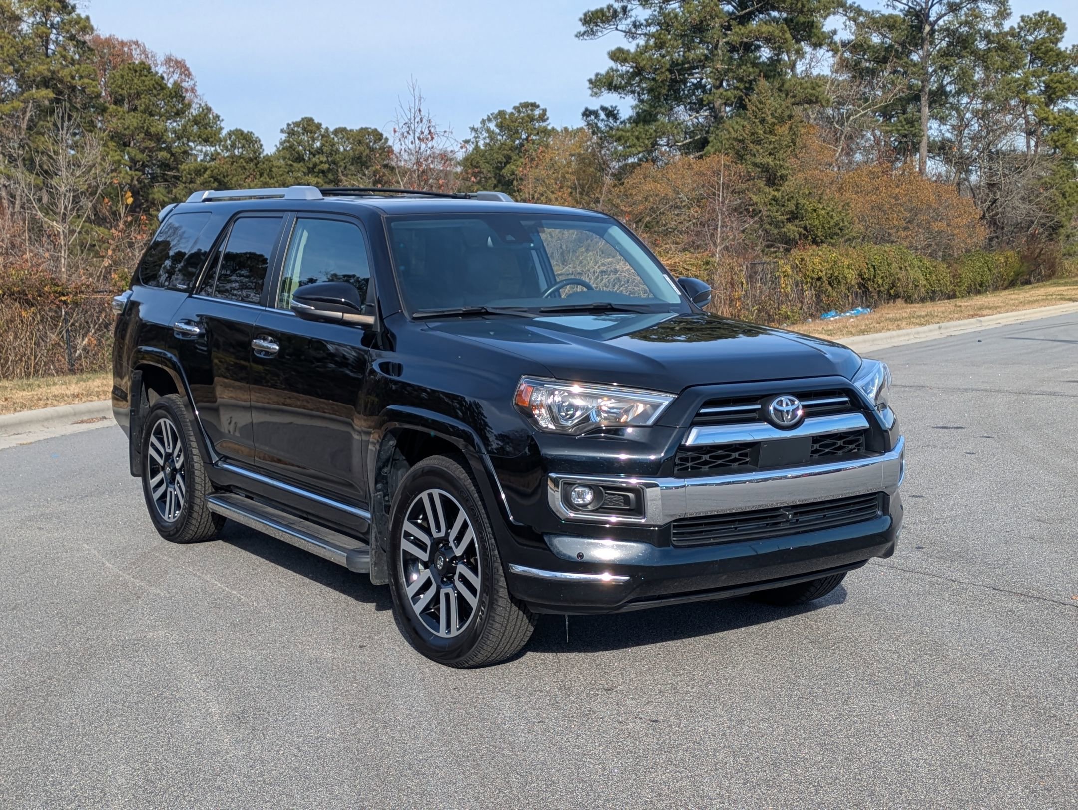 Used 2024 Toyota 4Runner Limited image 3