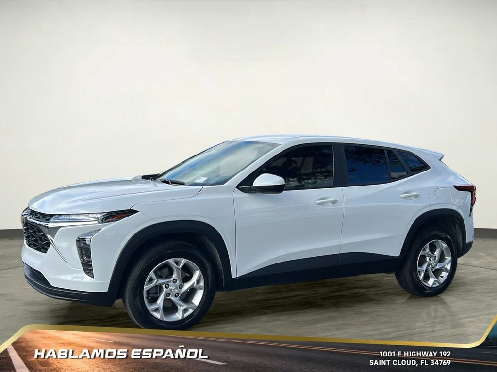 Certified 2025 Chevrolet Trax LS w/ LS Convenience Package image 2