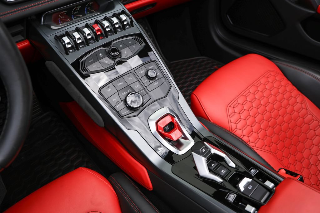 Used 2019 Lamborghini Huracan LP 580-2 RWD image 12