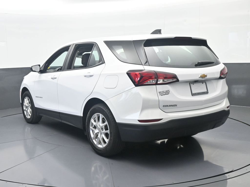 Used 2024 Chevrolet Equinox LS FWD image 4