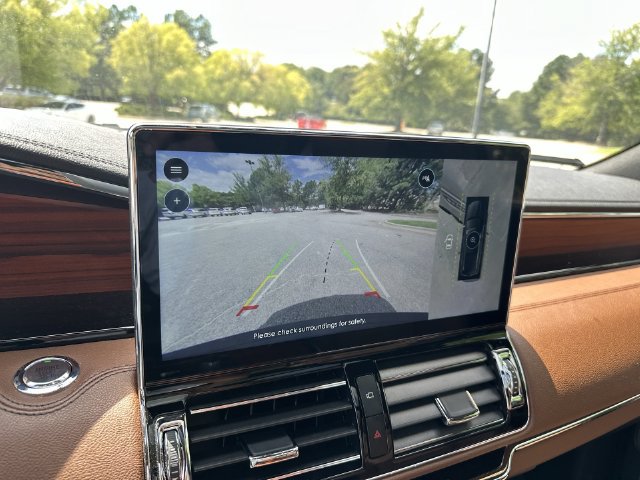 Used 2024 Lincoln Navigator L Reserve AWD/4WD image 17