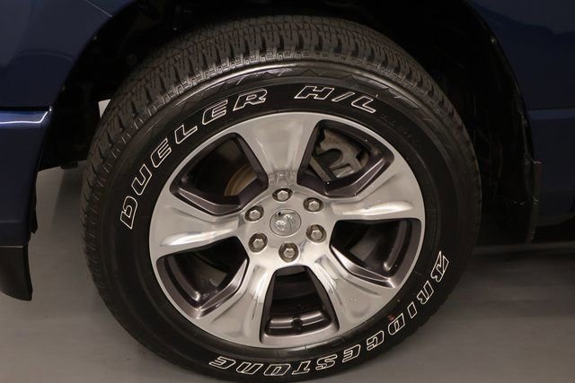 Used 2023 RAM 1500 Laramie AWD/4WD image 7