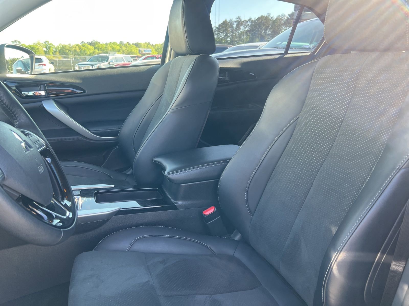 Used 2025 Mitsubishi Eclipse Cross SE image 8