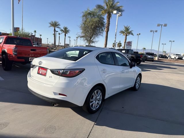 Used 2017 Toyota Yaris iA FWD image 5