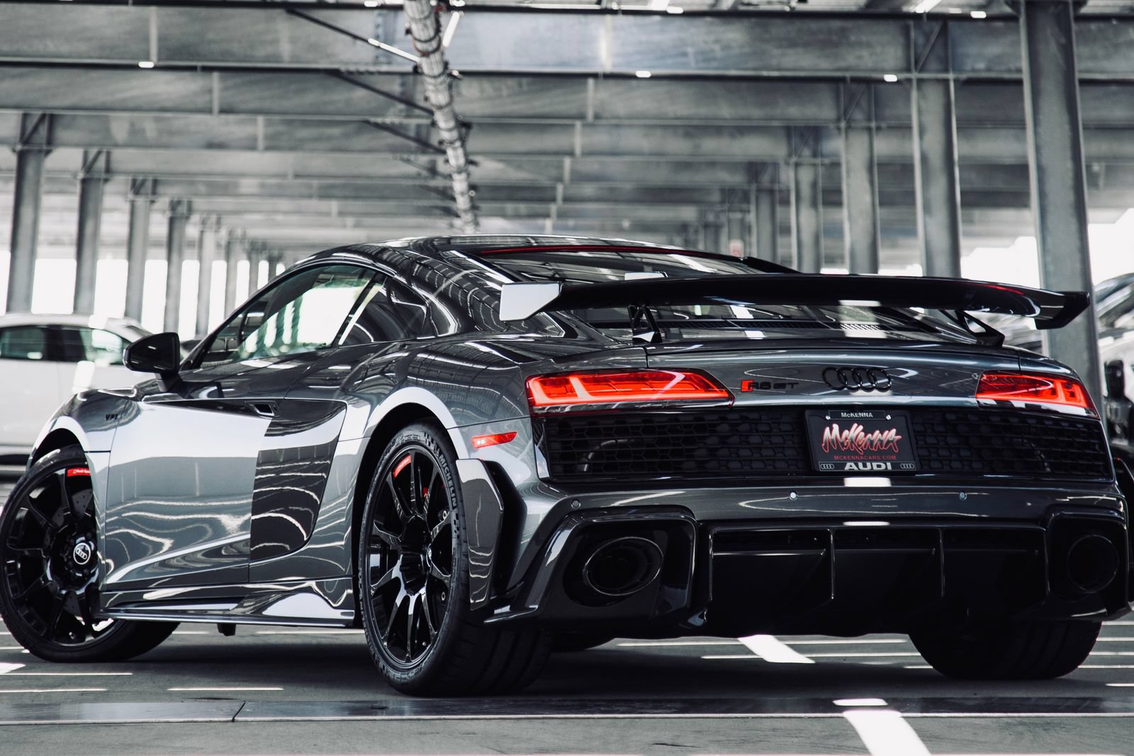 Used 2023 Audi R8 V10 GT RWD image 7