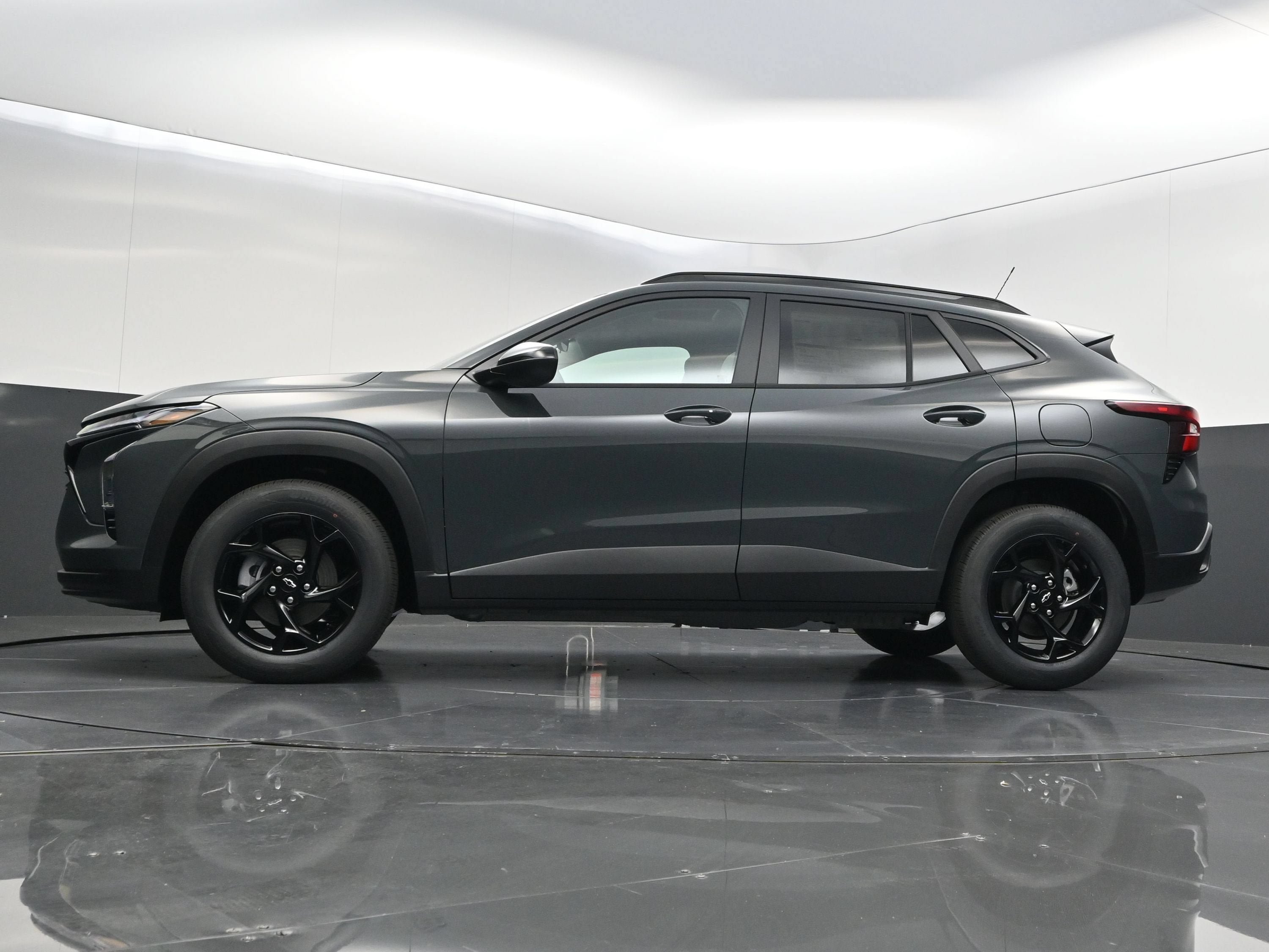 New 2026 Chevrolet Trax LT w/ Sunroof Package FWD image 42