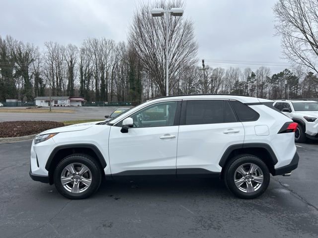 Used 2022 Toyota RAV4 XLE w/ Convenience Package image 10