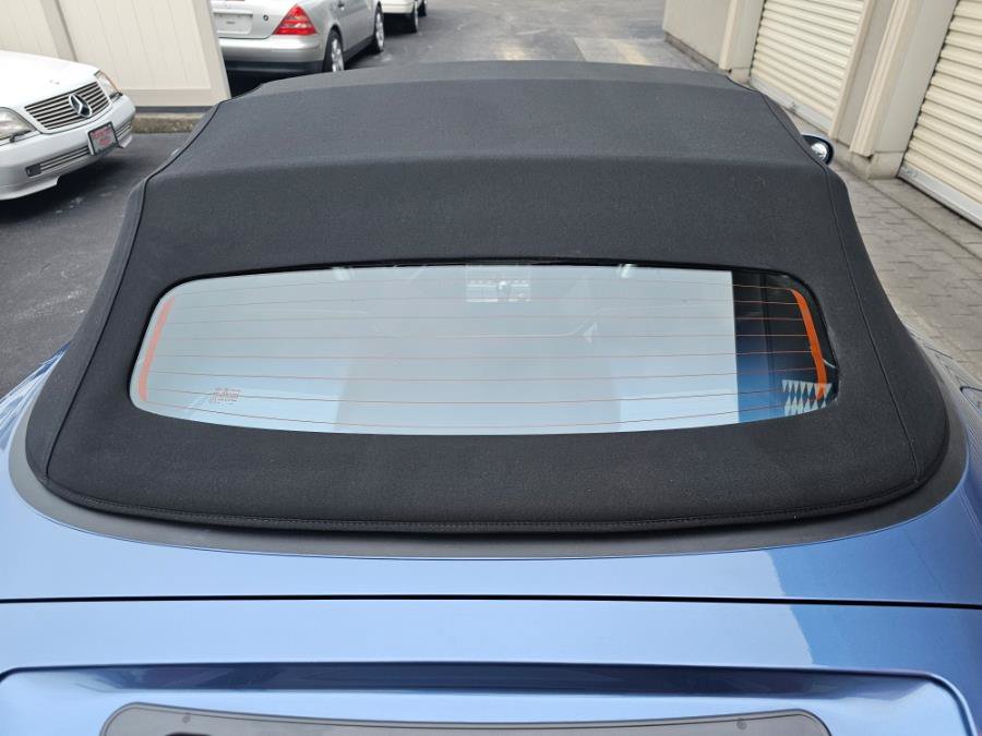 Used 2008 Chrysler Crossfire Limited RWD image 21