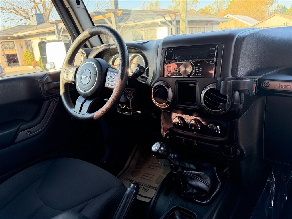 Used 2015 Jeep Wrangler Sport image 22