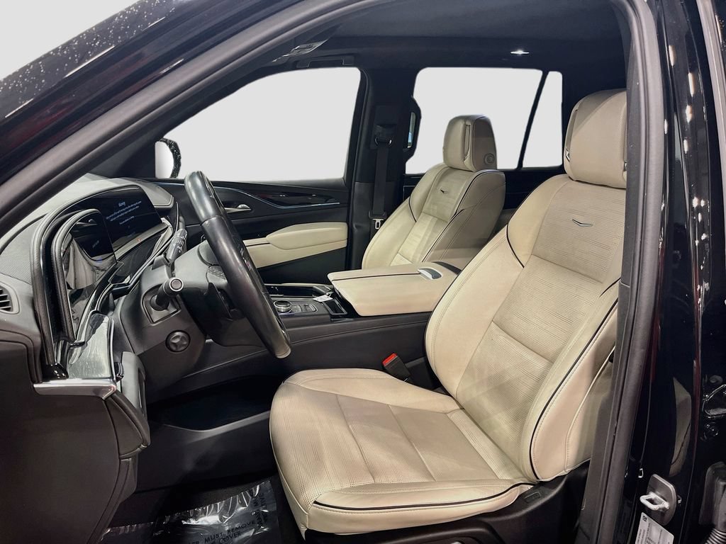 Certified 2024 Cadillac Escalade Sport RWD image 16