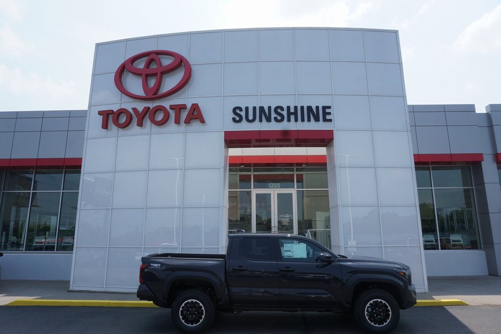 New 2025 Toyota Tacoma TRD Off-Road image 1