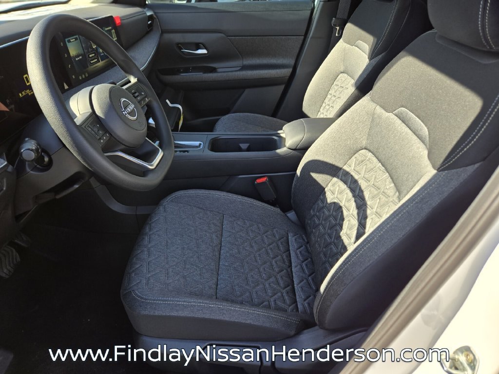 New 2026 Nissan Kicks SV w/ SV Premium Package FWD image 11