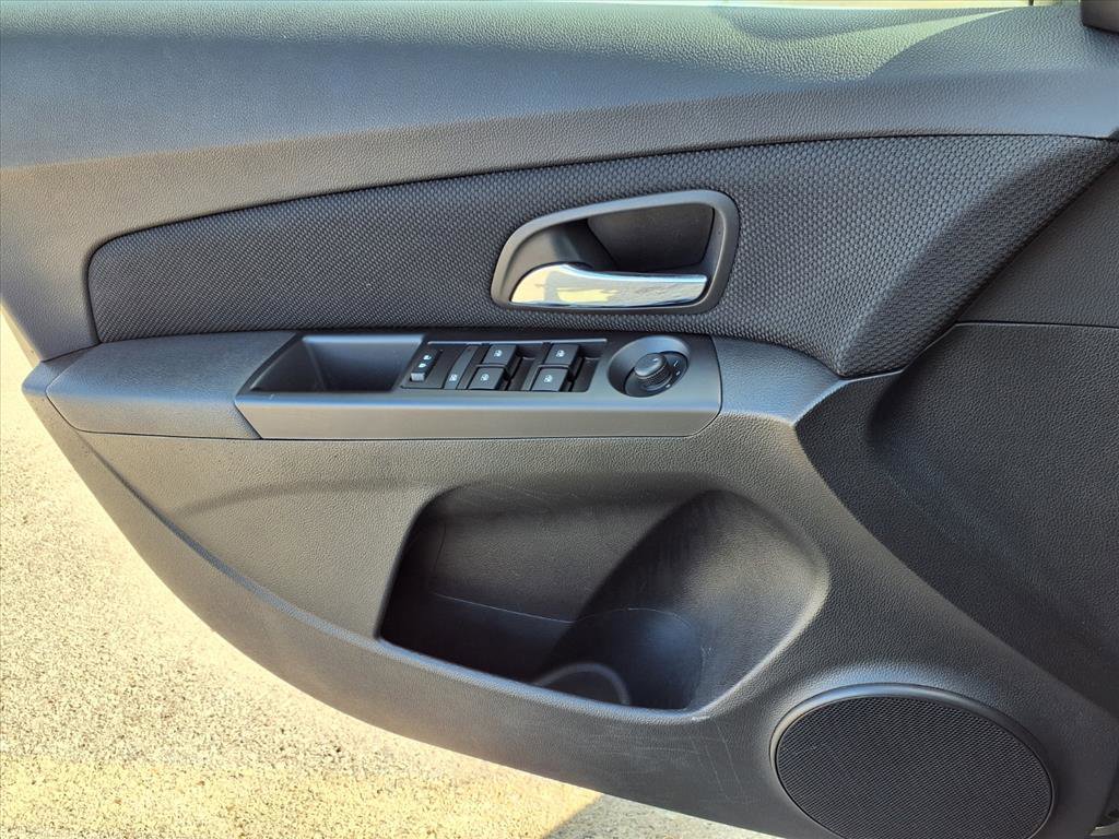 Used 2015 Chevrolet Cruze LT image 18