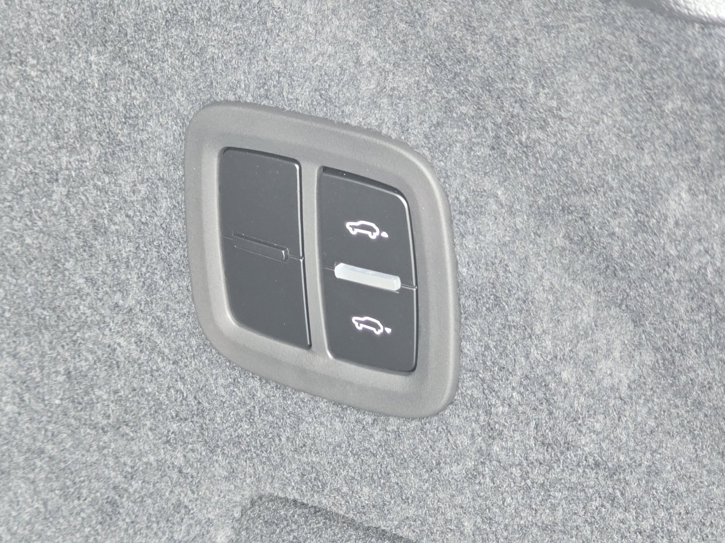 Used 2026 Porsche Cayenne Coupe image 27