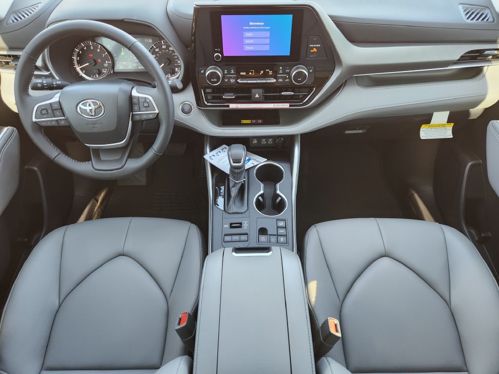 New 2026 Toyota Highlander AWD image 15