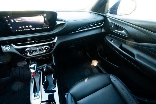 Used 2024 Buick Envista Sport Touring w/ Convenience I Package image 12