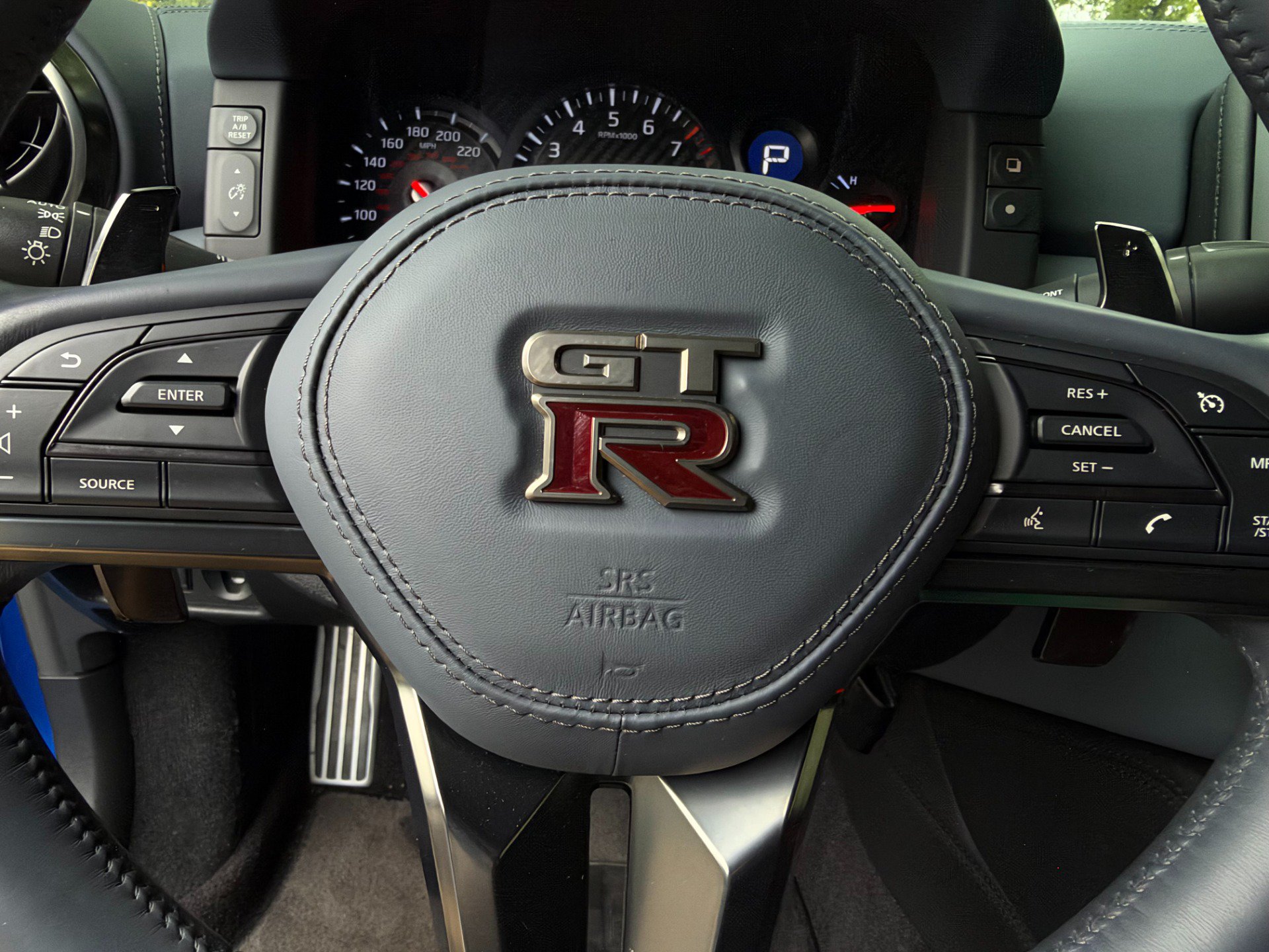Used 2020 Nissan GT-R Premium AWD/4WD image 23