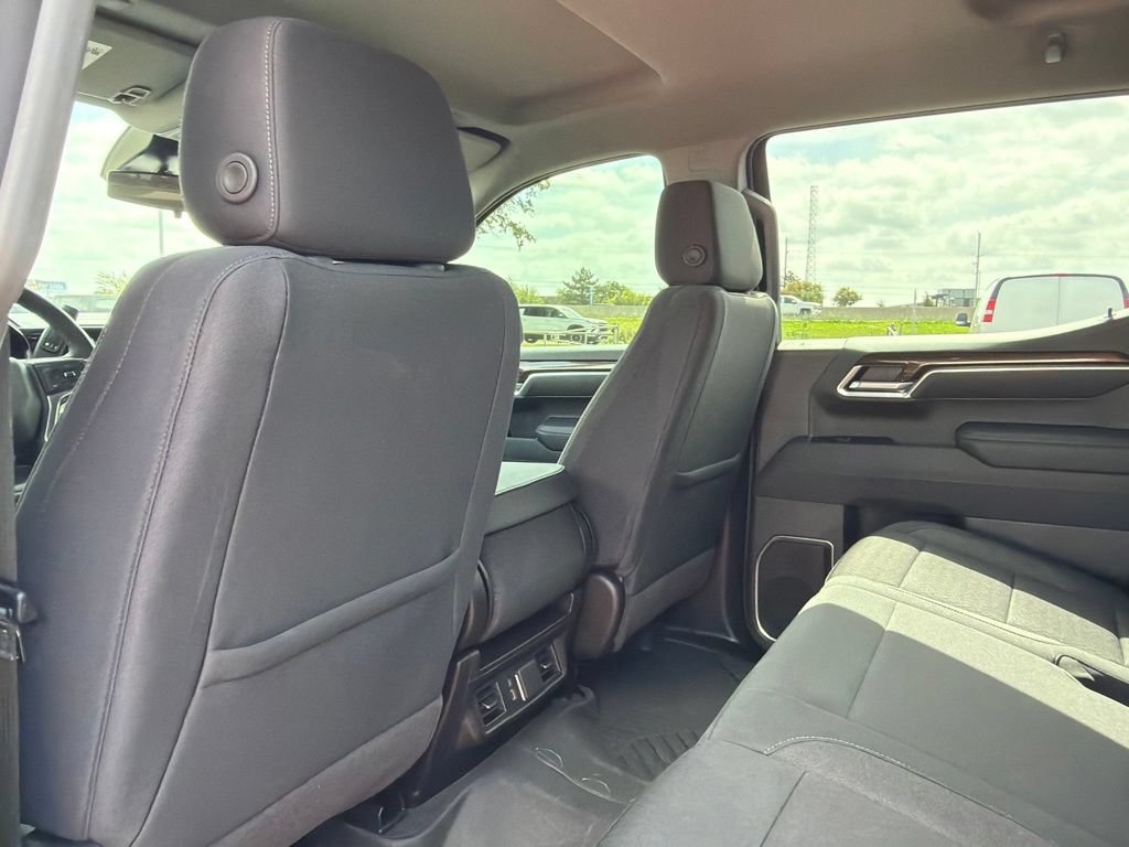 Used 2025 Chevrolet Silverado 1500 RST AWD/4WD image 14