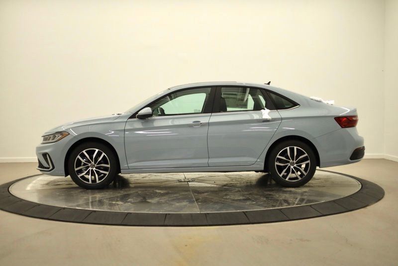 New 2026 Volkswagen Jetta SE image 6