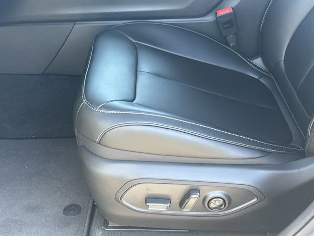 New 2026 Jeep Grand Cherokee Limited image 10