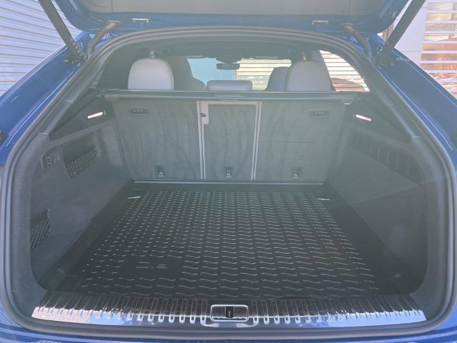 Used 2024 Audi SQ8 Premium Plus w/ Executive Package image 33