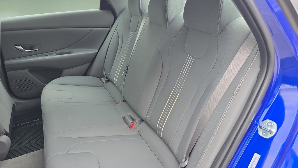 New 2026 Hyundai Elantra Sport FWD image 11