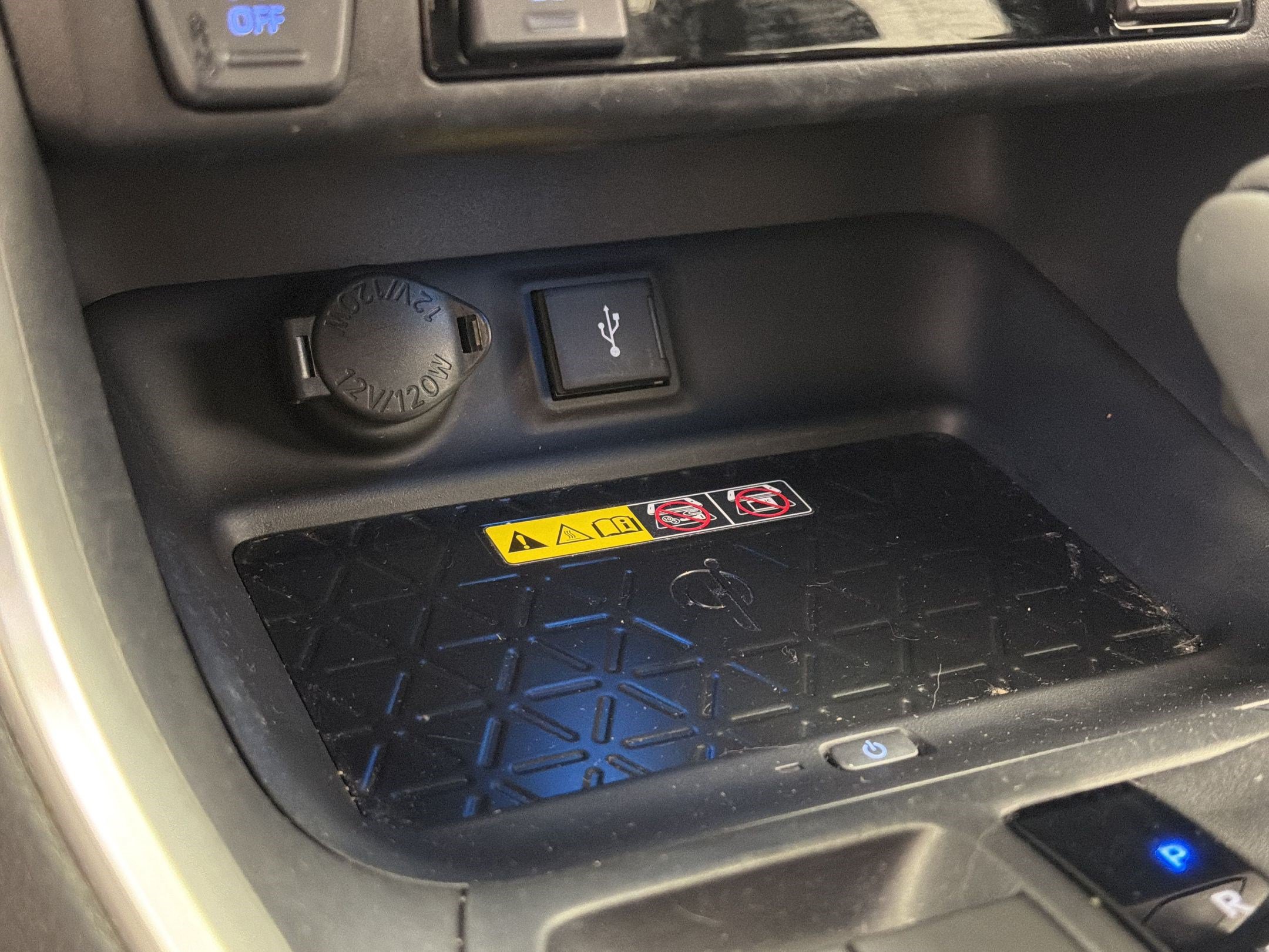 Used 2022 Toyota RAV4 XSE w/ Weather Package AWD/4WD image 29