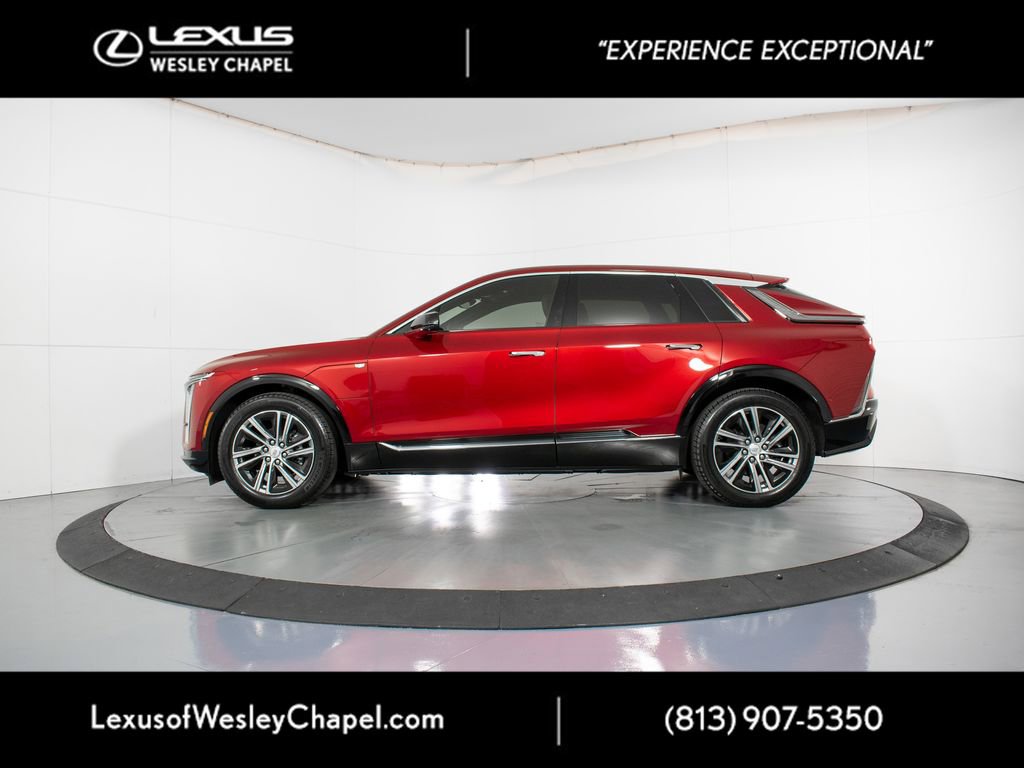 Used 2025 Cadillac Lyriq Luxury image 10