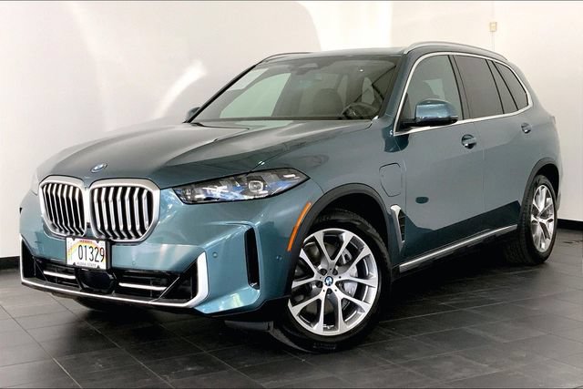 Used 2026 BMW X5 xDrive50e w/ Executive Package AWD/4WD image 1