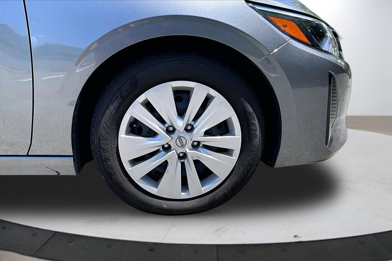 Used 2024 Nissan Sentra S FWD image 31