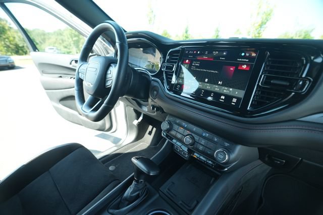 Used 2024 Dodge Durango R/T w/ Tow 'N Go Package AWD/4WD image 38
