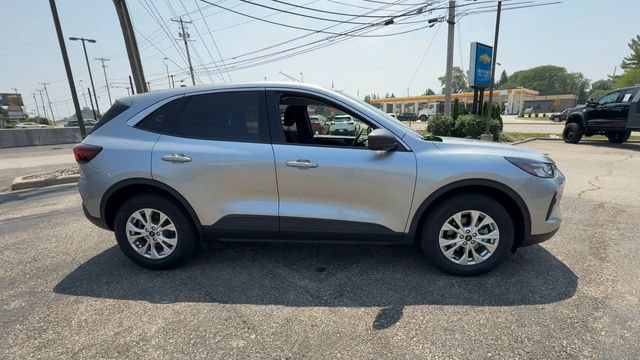 Used 2023 Ford Escape Active AWD/4WD image 9