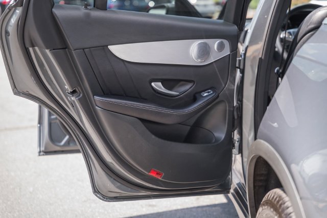 Used 2019 Mercedes-Benz GLC 300 4MATIC image 35
