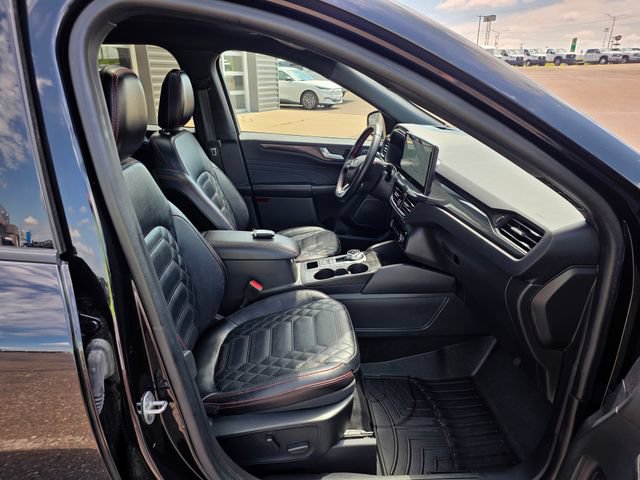 Used 2024 Ford Escape ST-Line Elite w/ Premium Technology Package AWD/4WD image 15
