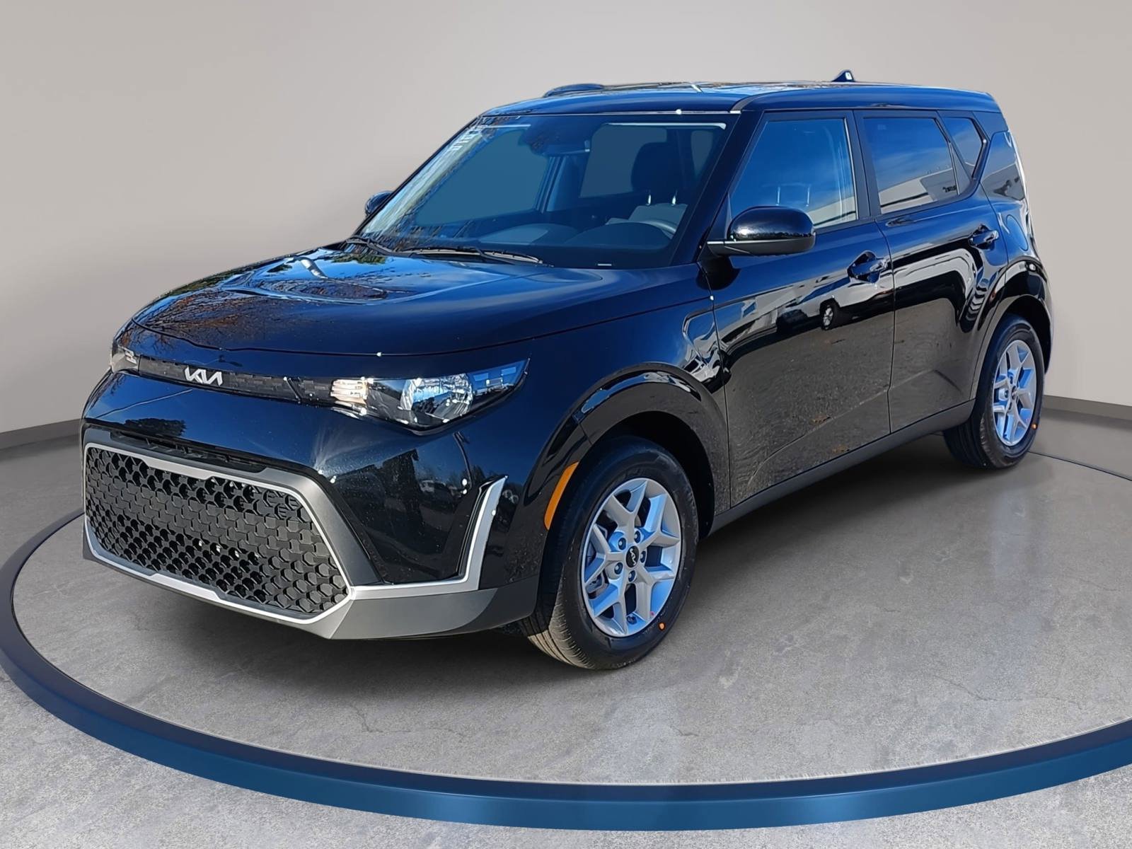 New 2025 Kia Soul LX w/ LX Technology Package FWD video 1